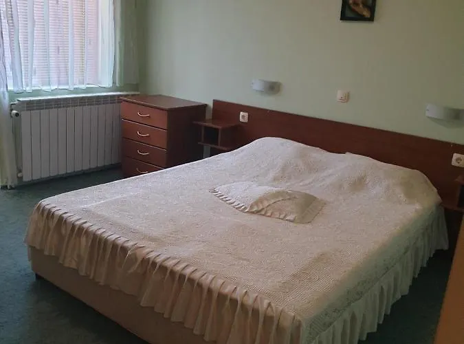 Kiritsovi Гостьовий будинок 3*